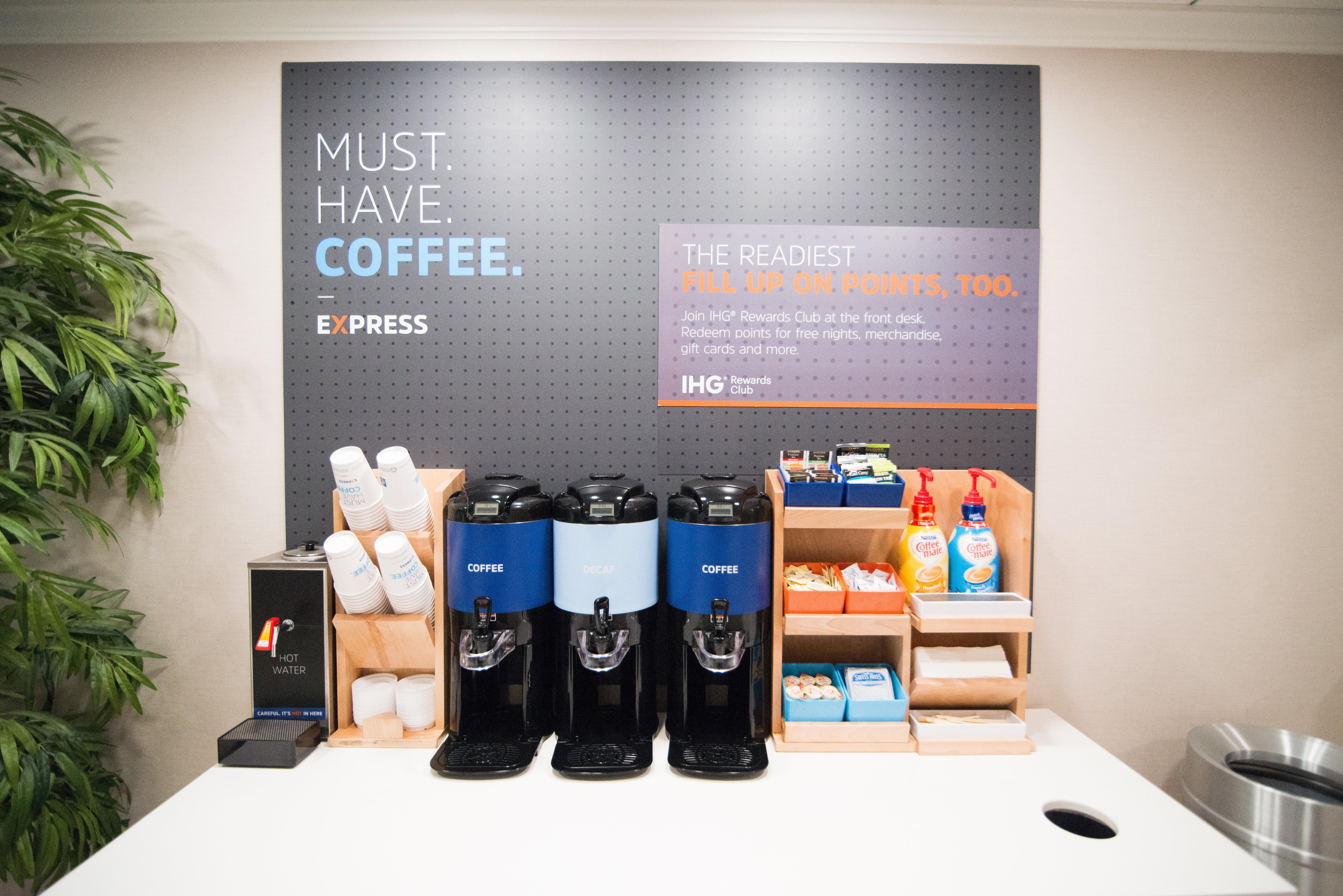Express Philadelphia Ne - By Ihg 2*