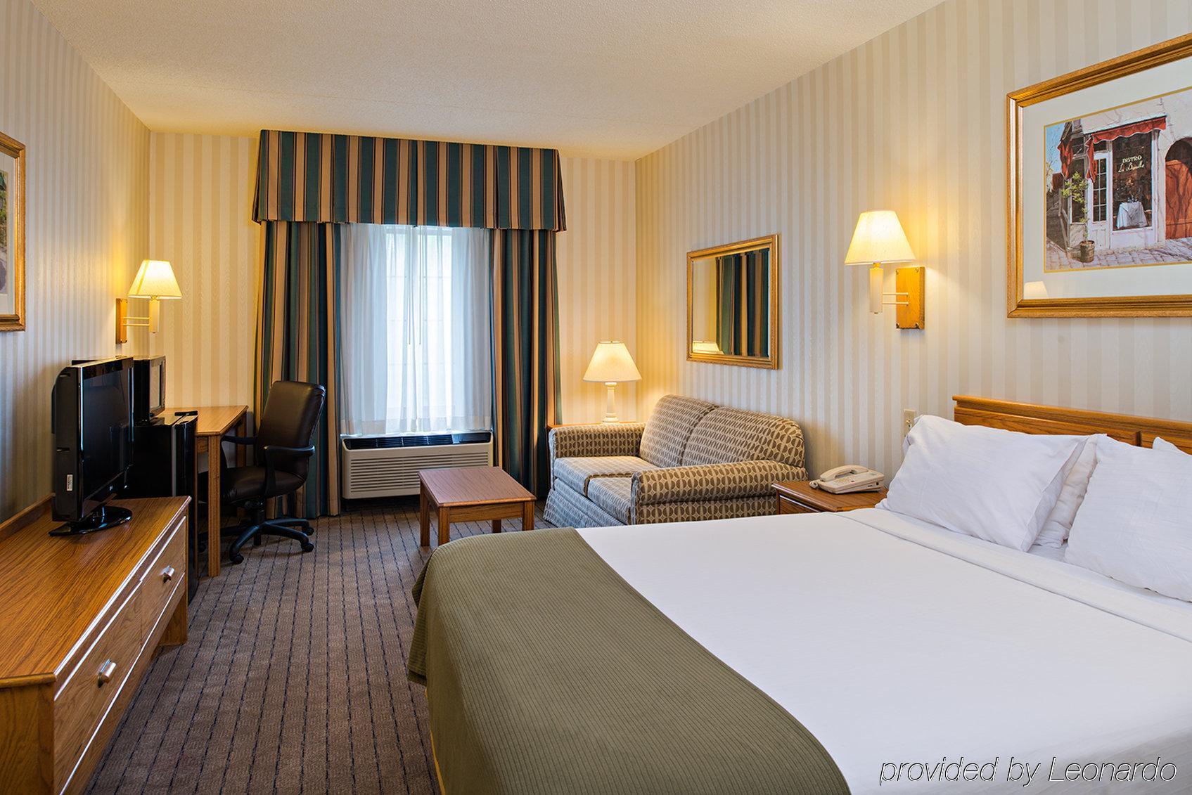 Express Philadelphia Ne - By Ihg 2*